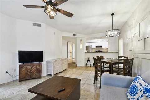 Condominio en venta en Tampa, Florida, 3 dormitorios, 130.16 m2 № 1787555 - foto 15