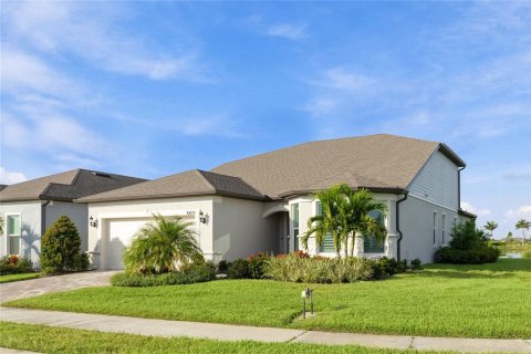 House in Parrish, Florida 3 bedrooms, 271.18 sq.m. № 2393389 - photo 17