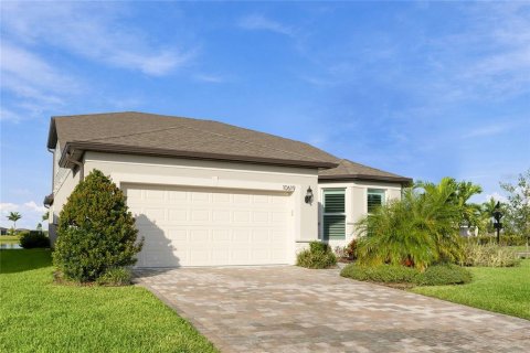 House in Parrish, Florida 3 bedrooms, 271.18 sq.m. № 2393389 - photo 14