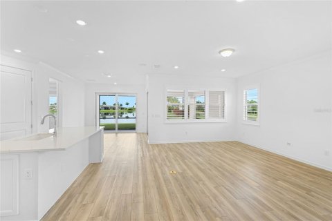 House in Parrish, Florida 3 bedrooms, 271.18 sq.m. № 2393389 - photo 23