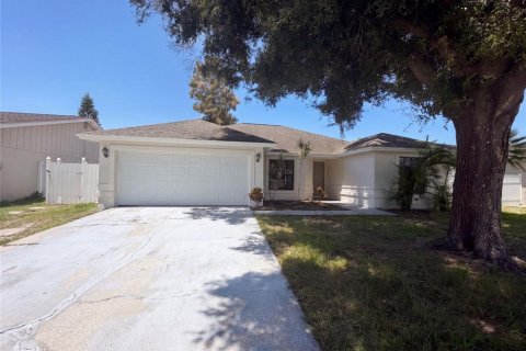 Casa en Tampa, Florida 3 dormitorios, 136.19 m2 № 2371348