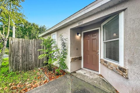 Villa ou maison à vendre à Orlando, Floride: 4 chambres, 108.14 m2 № 2425842 - photo 4