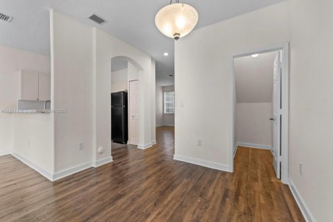Townhouse in Homestead, Florida 3 bedrooms, 160.91 sq.m. № 1892149 - photo 9