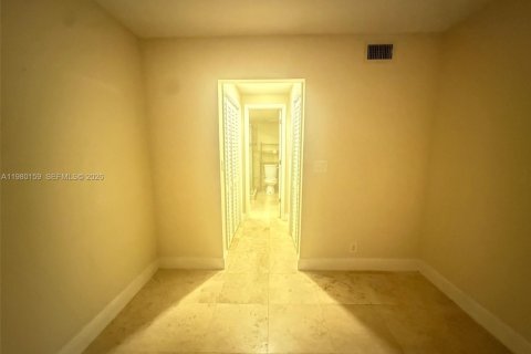 Copropriété à louer à Pompano Beach, Floride: 2 chambres, 90.58 m2 № 2046375 - photo 11