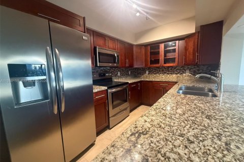 Copropriété à louer à Pompano Beach, Floride: 2 chambres, 90.58 m2 № 2046375 - photo 9