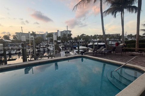 Copropriété à louer à Pompano Beach, Floride: 2 chambres, 90.58 m2 № 2046375 - photo 24