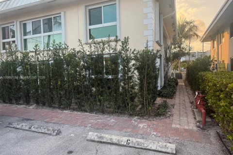 Copropriété à louer à Pompano Beach, Floride: 2 chambres, 90.58 m2 № 2046375 - photo 4