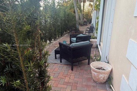 Copropriété à louer à Pompano Beach, Floride: 2 chambres, 90.58 m2 № 2046375 - photo 5