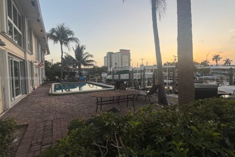 Copropriété à louer à Pompano Beach, Floride: 2 chambres, 90.58 m2 № 2046375 - photo 25