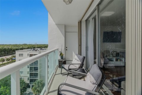 Copropriété à vendre à North Miami Beach, Floride: 2 chambres, 106.37 m2 № 2046464 - photo 6