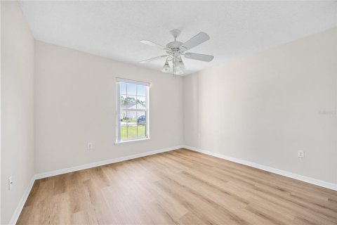 House in Wesley Chapel, Florida 3 bedrooms, 150.22 sq.m. № 1804858 - photo 23