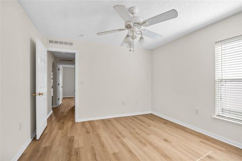 House in Wesley Chapel, Florida 3 bedrooms, 150.22 sq.m. № 1804858 - photo 29