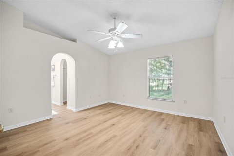 House in Wesley Chapel, Florida 3 bedrooms, 150.22 sq.m. № 1804858 - photo 19