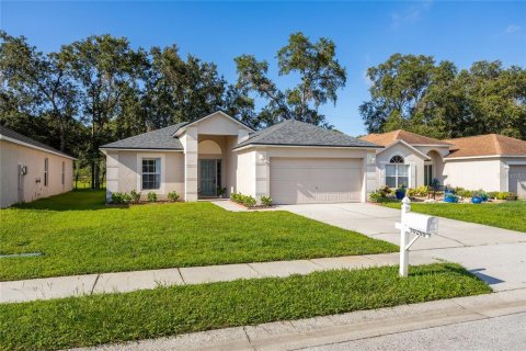 House in Wesley Chapel, Florida 3 bedrooms, 150.22 sq.m. № 1804858 - photo 6
