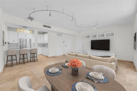 Condominio en venta en Miami Beach, Florida, 2 dormitorios, 118.91 m2 № 1889116 - foto 2