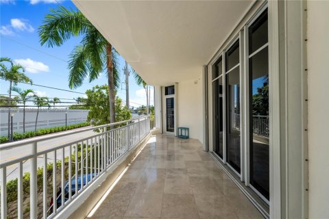 Condominio en venta en Miami Beach, Florida, 2 dormitorios, 118.91 m2 № 1889116 - foto 22