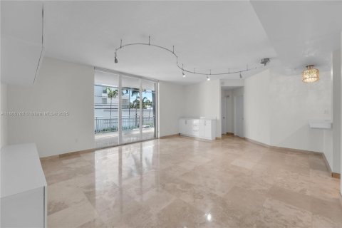 Condominio en venta en Miami Beach, Florida, 2 dormitorios, 118.91 m2 № 1889116 - foto 5