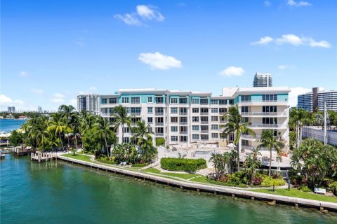 Condominio en venta en Miami Beach, Florida, 2 dormitorios, 118.91 m2 № 1889116 - foto 26