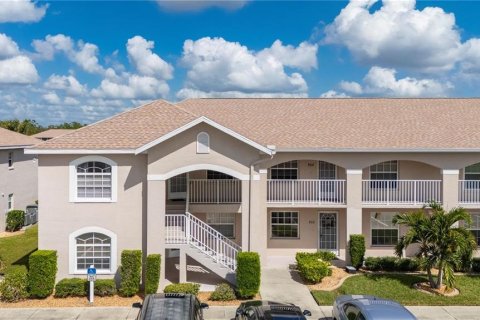 Condominio en venta en Lake Suzy, Florida, 3 dormitorios, 125.23 m2 № 1830092 - foto 1