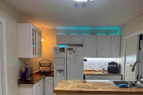 House in Vero Beach, Florida 4 bedrooms, 176.51 sq.m. № 2421224 - photo 20