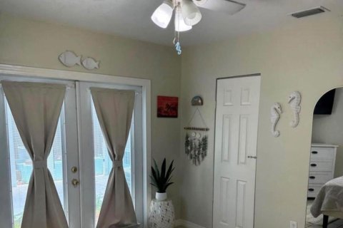 House in Vero Beach, Florida 4 bedrooms, 176.51 sq.m. № 2421224 - photo 10