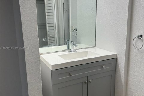 Condo in Plantation, Florida, 2 bedrooms  № 1956061 - photo 7