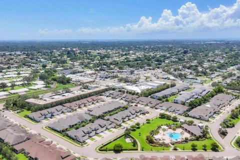 Casa en venta en Sarasota, Florida, 2 dormitorios, 151.8 m2 № 1885220 - foto 5