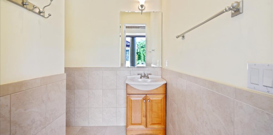 Villa ou maison à West Palm Beach, Floride 5 chambres, 379.51 m2 № 1217433