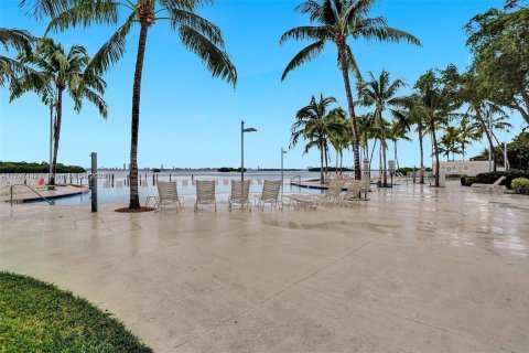 Condominio en venta en Miami, Florida, 1 dormitorio, 72 m2 № 1697513 - foto 20