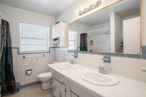Villa ou maison à vendre à Seminole, Floride: 4 chambres, 160.35 m2 № 1826132 - photo 11