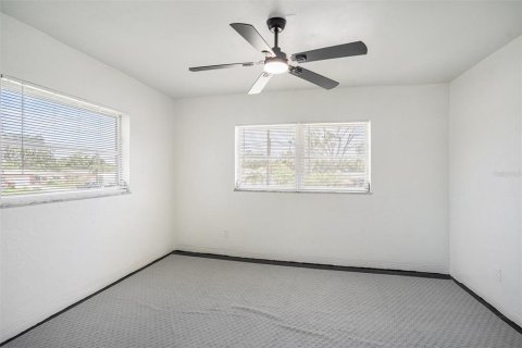 Villa ou maison à vendre à Seminole, Floride: 4 chambres, 160.35 m2 № 1826132 - photo 12