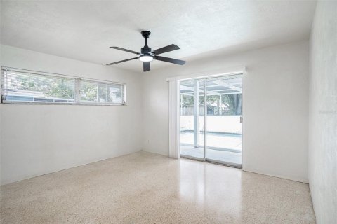 Villa ou maison à vendre à Seminole, Floride: 4 chambres, 160.35 m2 № 1826132 - photo 14