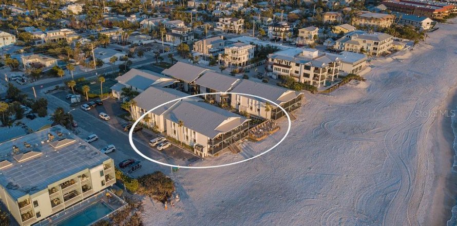 Condo à Holmes Beach, Floride, 3 chambres  № 2101614