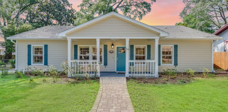 House in Niceville, Florida 3 bedrooms, 165.55 sq.m. № 589838