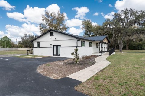 Commercial property in Ocala, Florida 277.31 sq.m. № 2214900 - photo 19