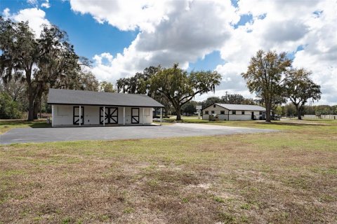 Commercial property in Ocala, Florida 277.31 sq.m. № 2214900 - photo 4