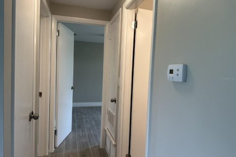 Villa ou maison à louer à Port Charlotte, Floride: 2 chambres, 84.91 m2 № 1901811 - photo 11