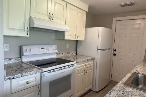 Villa ou maison à louer à Port Charlotte, Floride: 2 chambres, 84.91 m2 № 1901811 - photo 9
