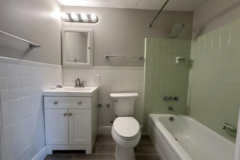 House in Port Charlotte, Florida 2 bedrooms, 84.91 sq.m. № 1901811 - photo 15
