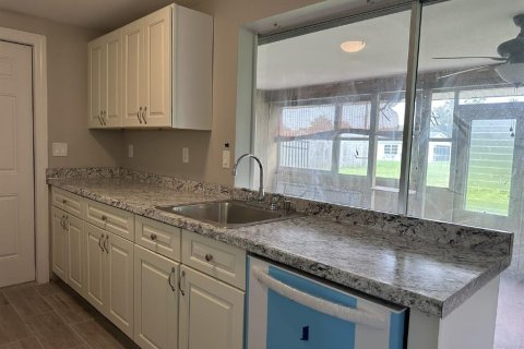 Casa en alquiler en Port Charlotte, Florida, 2 dormitorios, 84.91 m2 № 1901811 - foto 8