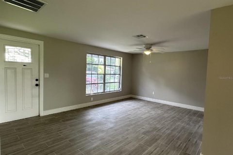 House in Port Charlotte, Florida 2 bedrooms, 84.91 sq.m. № 1901811 - photo 3