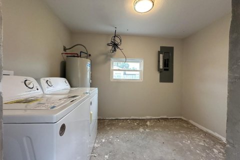 House in Port Charlotte, Florida 2 bedrooms, 84.91 sq.m. № 1901811 - photo 17