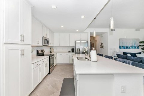 Condo in Venice, Florida, 2 bedrooms in WELLEN PARK  № 1388708 - photo 10