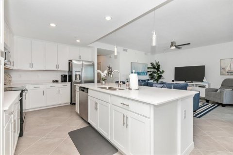 Condo in Venice, Florida, 2 bedrooms in WELLEN PARK  № 1388708 - photo 14