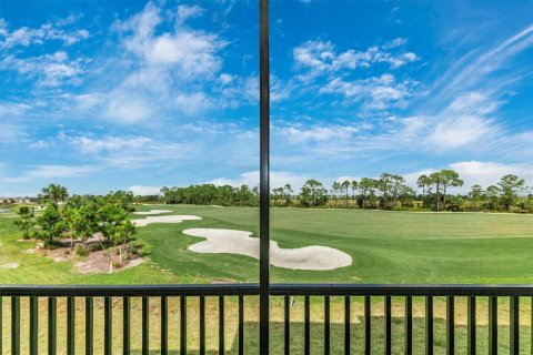 Condo in Venice, Florida, 2 bedrooms in WELLEN PARK  № 1388708 - photo 30