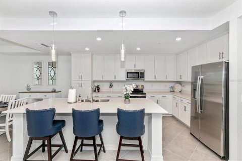 Condo in Venice, Florida, 2 bedrooms in WELLEN PARK  № 1388708 - photo 4