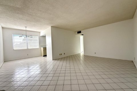 Condo in West Palm Beach, Florida, 2 bedrooms  № 2282883