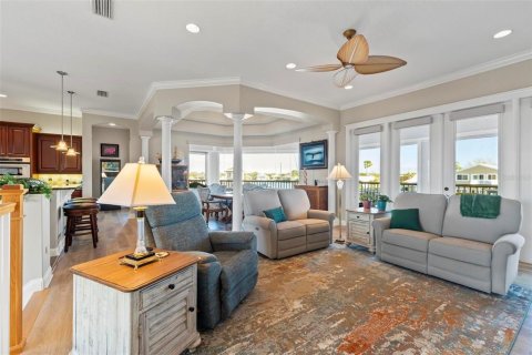 Villa ou maison à vendre à Palm Coast, Floride: 3 chambres, 245.45 m2 № 1563330 - photo 4