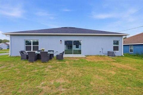 Villa ou maison à louer à Palm Bay, Floride: 4 chambres, 148.64 m2 № 2384343 - photo 2