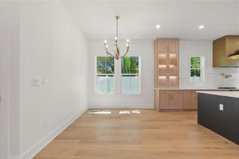 Casa en venta en Saint Petersburg, Florida, 4 dormitorios, 354.89 m2 № 1615247 - foto 15